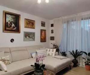 GM1725 Vanzare apartament Titan, 3 camere decomandat ,high-class
