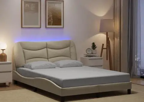 Cadru de pat cu LED fără saltea cremă 120x200 cm țesătură - 1/5