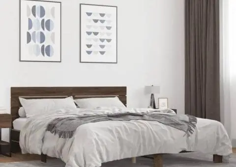 Cadru de pat, stejar maro, 200x200 cm, lemn prelucrat și metal - 1/5