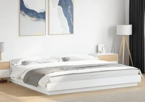 Cadru de pat, alb, 200x200 cm, lemn prelucrat - 1/5