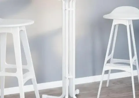 Masă de bucătărie, alb, Ø60x110 cm, lemn prelucrat și oțel - 1/5