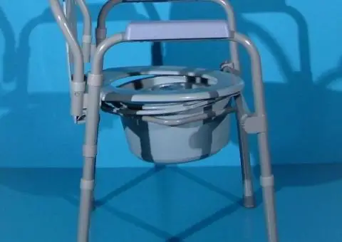 Scaun cu WC fix nou - 7/10