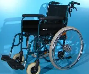 Scaun cu rotile Meyra   latime sezut 43 cm