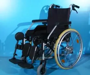 Scaun cu rotile -Meyra   latime sezut 46 cm