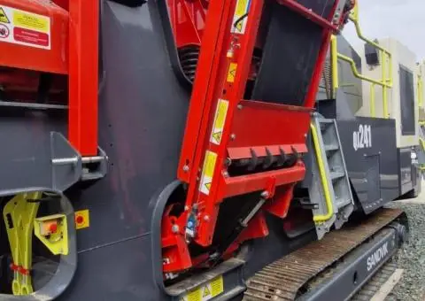 Închiriez Concasor Mobil 50T - 2/4