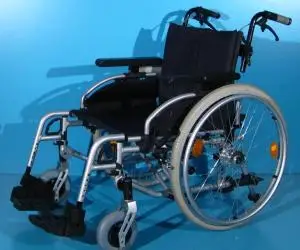 Scaun cu rotile din aluminiu  B+B   latime sezut 51 cm