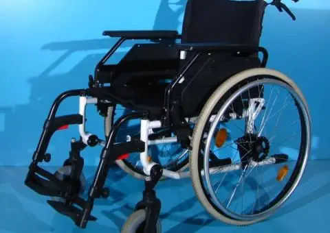 Scaun cu rotile -Dietz   latime sezut 48 cm - 1/7