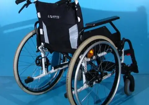 Scaun cu rotile -Dietz   latime sezut 48 cm - 5/7