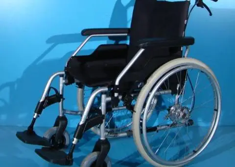 Scaun cu rotile - Meyra   latime sezut 48 cm - 1/7