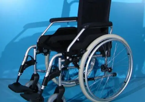 Scaun cu rotile - Meyra   latime sezut 43 cm - 1/7