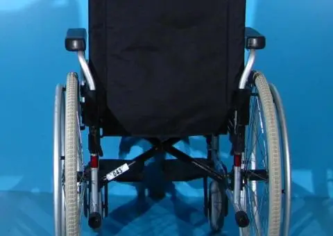 Scaun cu rotile - Meyra   latime sezut 43 cm - 6/7