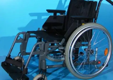 Scaun cu rotile - Etac   latime sezut 47 cm - 1/7