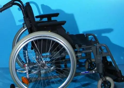 Scaun cu rotile - Etac   latime sezut 47 cm - 4/7