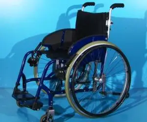 Scaun cu rotile din aluminiu activ  Sopur - latime sezut 42 cm