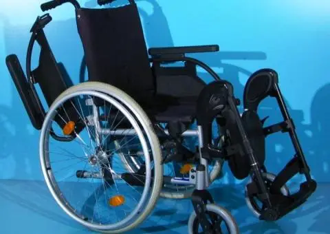 Scaun cu rotile Breezy - latime sezut 40 cm - 5/9