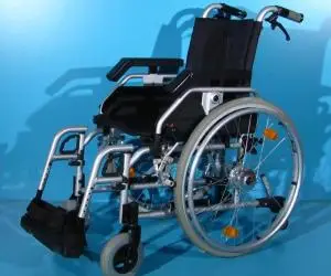 Scaun cu rotile  B+B - latime sezut 38 cm