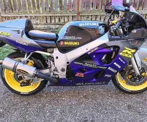 SUZUKI GSXR 600 ! stare FOARTE BUNA