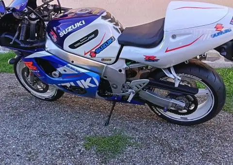 SUZUKI GSXR 600 ! ca NOU - 6/8