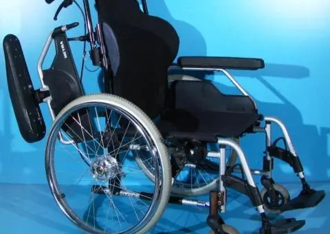 Scaun cu rotile Meyra - latime sezut 53 cm - 3/4