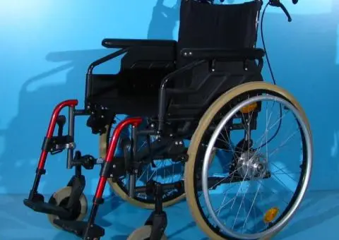 Scaun cu rotile din aluminiu Sopur - latime sezut 46 cm - 1/7