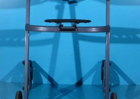 Cadru de mers cu roti pentru adulti Schuchmann Malte - 2/9