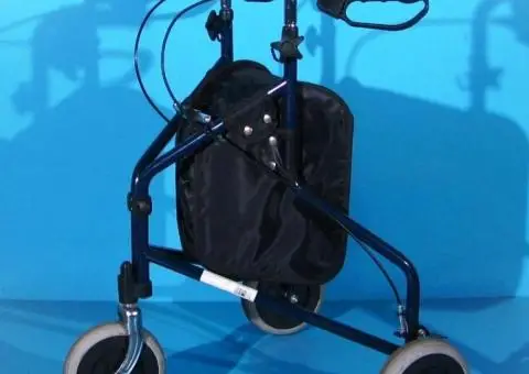 Cadru de mers cu 3 roti -Rehaforum Medical - 1/8