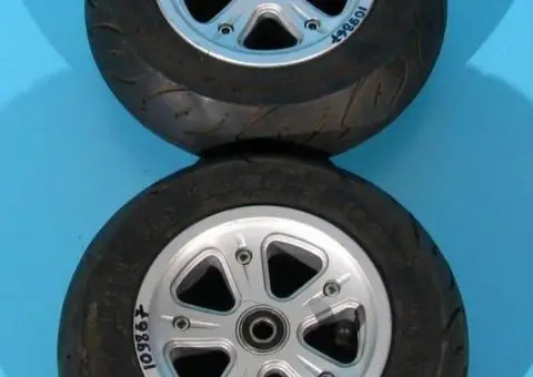 Roata originala cu cauciuc si camera 75/85-5 (3.00-5) - set - 1/3