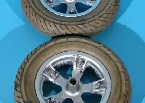 Roata originala cu cauciuc si camera  3.00-8 - 2/3