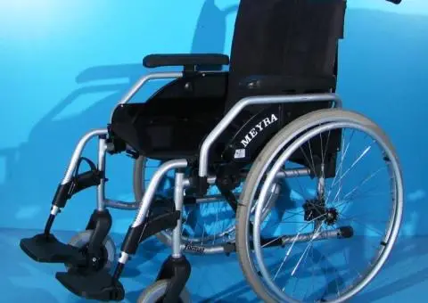 Scaun cu rotile  Meyra - latime sezut 51 cm - 1/7