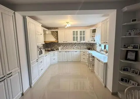 GM1731Casă de vânzare în Ogrezeni – Proprietate premium, mobilată - 6/10