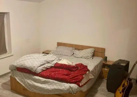 De vânzare – Casă in Castelu - 1/9