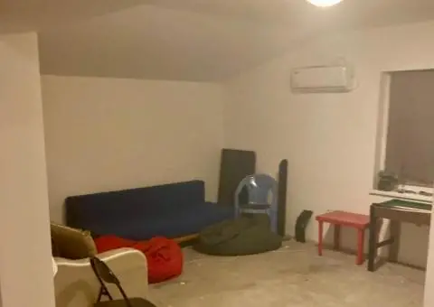 De vânzare – Casă in Castelu - 9/9