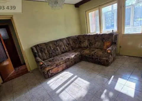 Apartament 3  camere de vânzare – Medgidia, zona Unita - 1/9