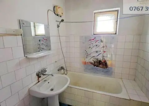 Apartament 3  camere de vânzare – Medgidia, zona Unita - 4/9