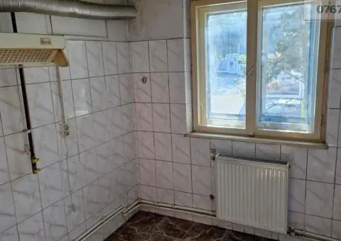 Apartament 3  camere de vânzare – Medgidia, zona Unita - 8/9