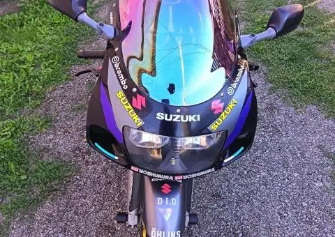 SUZUKI GSXR 600 ! stare FOARTE BUNA - 7/10