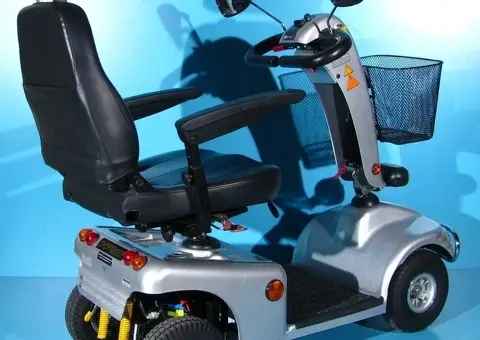 Scuter electric pentru batrani-Shoprider cu 6km/h - 9/10