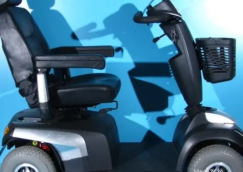 Scuter electric batrani Invacare Comet Ultra - 10 km/h - 8/10