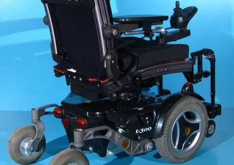 Carucior electric  Permobil C300 - 6 km h - 7/9