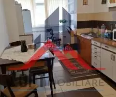 APARTAMENT 3 CAMERE ZONA PIATA NOUA 91MP