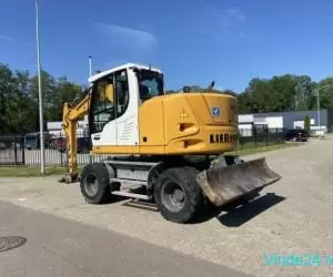Excavator Liebherr 912 compact / 2016 / 5300 ore de lucru / Leasing de la 20% - Imagine 2