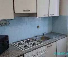 Închiriez apartament cu doua camere