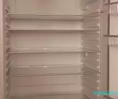 Vand două frigidere stare foarte bună - Imagine 10