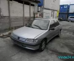 Dezmembrez Peugeot 306 1993 - 2003 1.8 LFZ (XU7JP) ( CP: 101,  KW: 74,  CCM: 1761 ) Benzina - Imagine 1