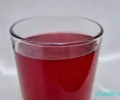 Vand must bio din struguri soi capsunica aroma si gust deosebit