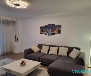 Rent 100 sqm beautiful apartment 2 bedrooms 1 living room, Round Alba Iulia square - Imagine 2
