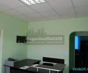 Inchiriez spatiu comercial-birou