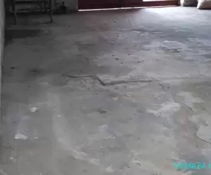 Spațiu închiriez.