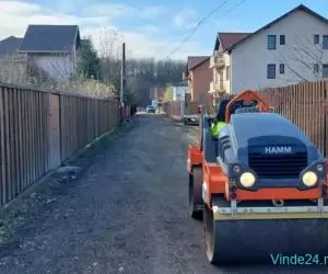 Inchiriere cilindru compactor Peris