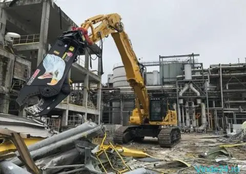 Demolari constructii diverse: case, blocuri, hale - 1/4